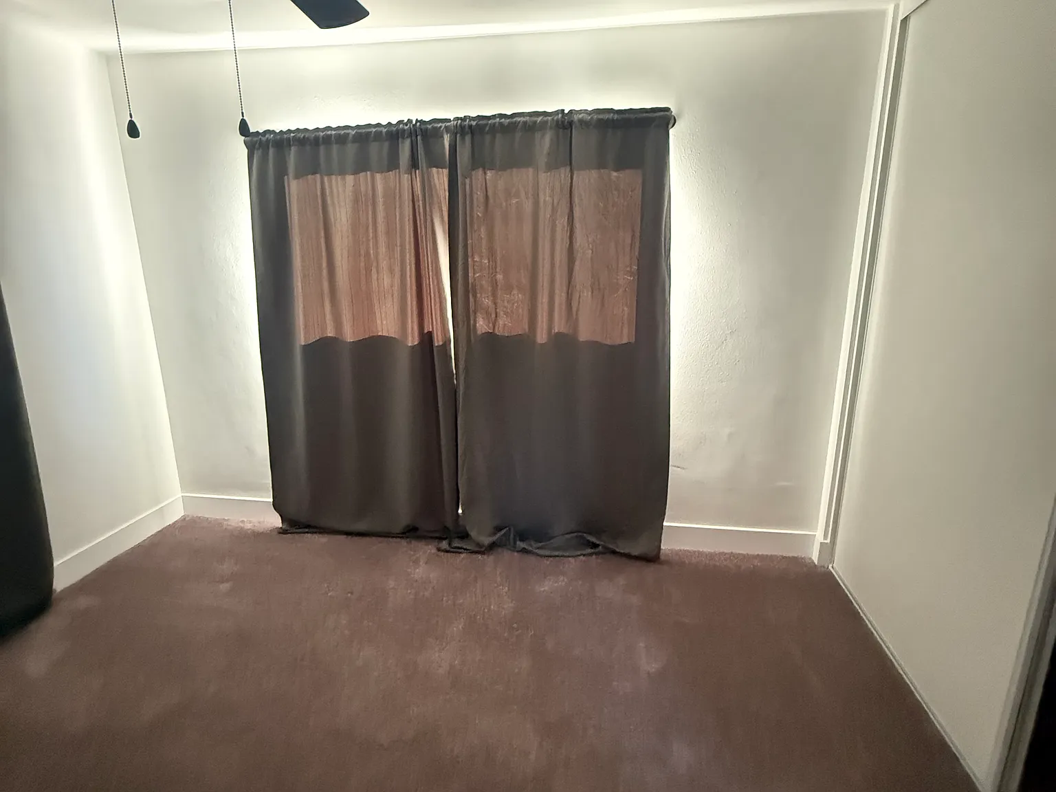 4 bed, 2800 sqft, $2,600 — Photo 2