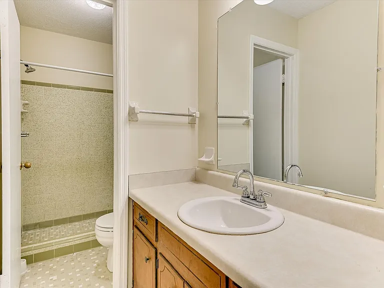 4532 Hillside Dr — Photo 21