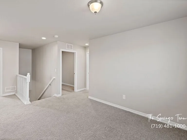 6093 Napa Dr — Photo 33