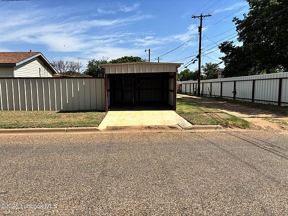 4th image of 1006 S Cedar St