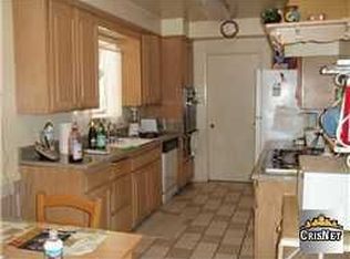 6711 Whitman Ave, Van Nuys, CA 91406