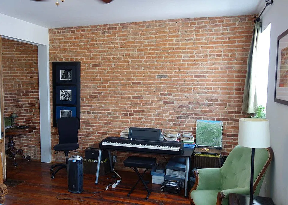 3rd Floor Apt 1 Bed / 1 Bath