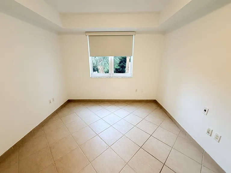 19900 E Country Club Dr #210 — Photo 9