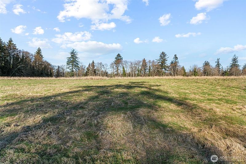 3rd image of 48 Sunnyfield Drive Lot4
