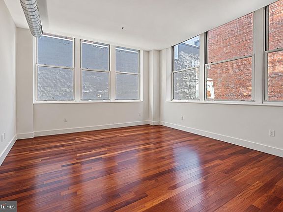2nd image of 1101 Locust St #2K