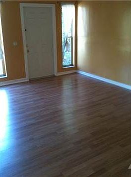 5th image of 960 SW 67th Ave