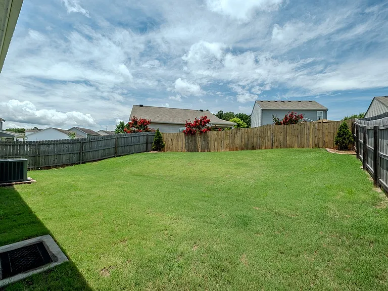 569 Greenlee Rd — Photo 22