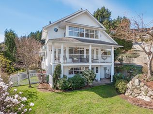 749 Winn Rd, Gibsons, BC V0N 1V0