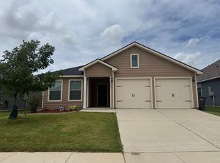 8209 Smokey Creek Pass, Fort Worth, TX 76179