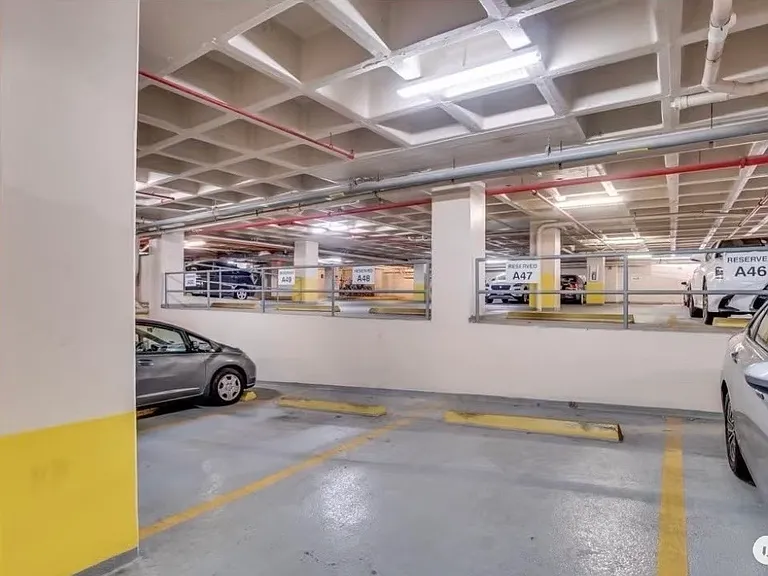 Parking garage