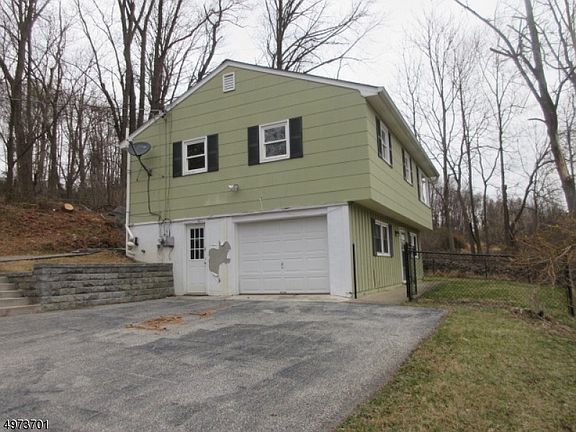 3rd image of 14 Dorfred Ter