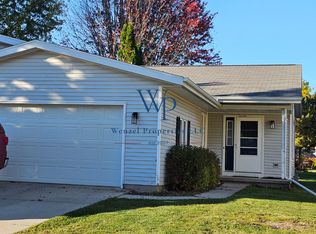 1204 E Cedar Ave #1204, Manitowoc, WI 54220