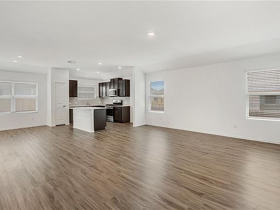 4th image of 3204 Kenner Dr