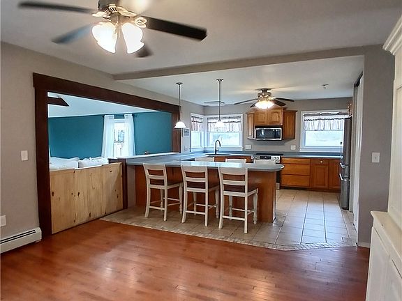 4th image of 10416 W Caton Rd