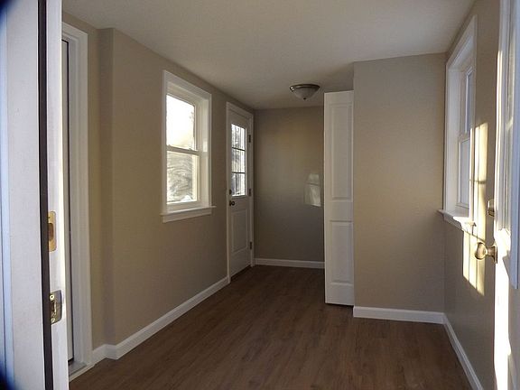 Mudroom, Closet & to deck