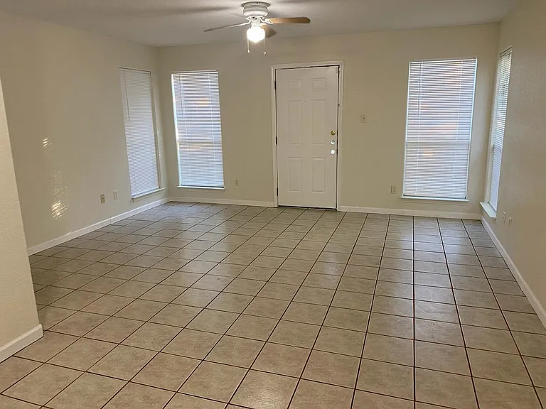2722 Lombrano St #1 — Photo 2