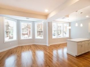 142 Coolidge St #3, Brookline, MA 02446