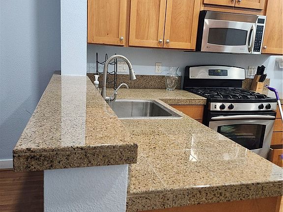 5th image of 169 Laurel Grove Ln