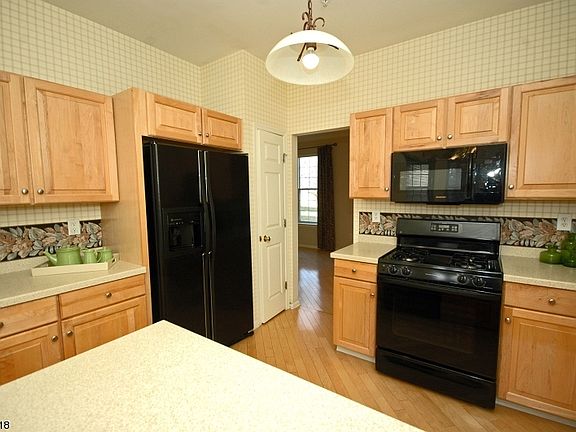 3rd image of 278 Bald Eagle Dr