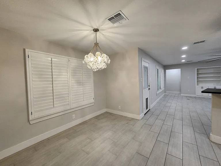 3300 Durant Dr — Photo 22