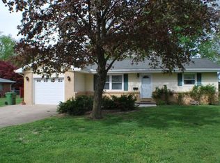 525 E Court St, Paris, IL 61944