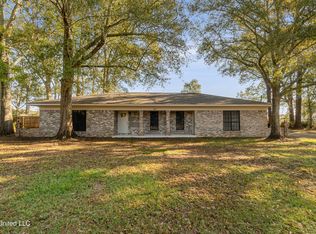 162 Jane Dr, Lucedale, MS 39452