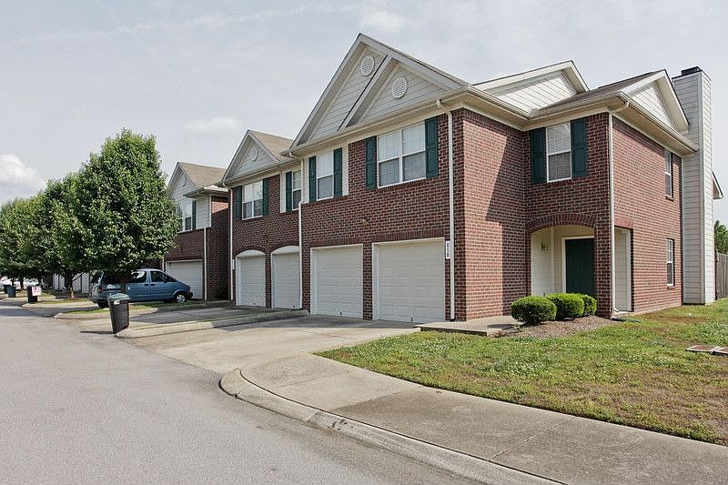 1st image of 410 Heath Pl