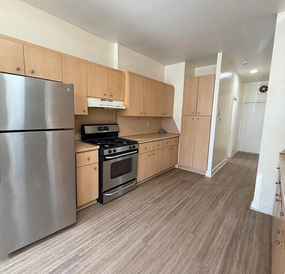 2 bed, $2,300 — Photo 2