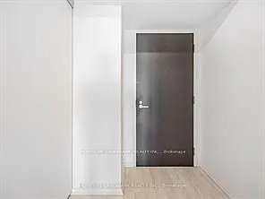 Building Photo - 197 Yonge St #4211