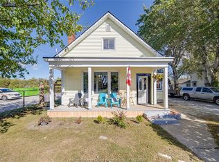 24 Water St, Kingsville, ON