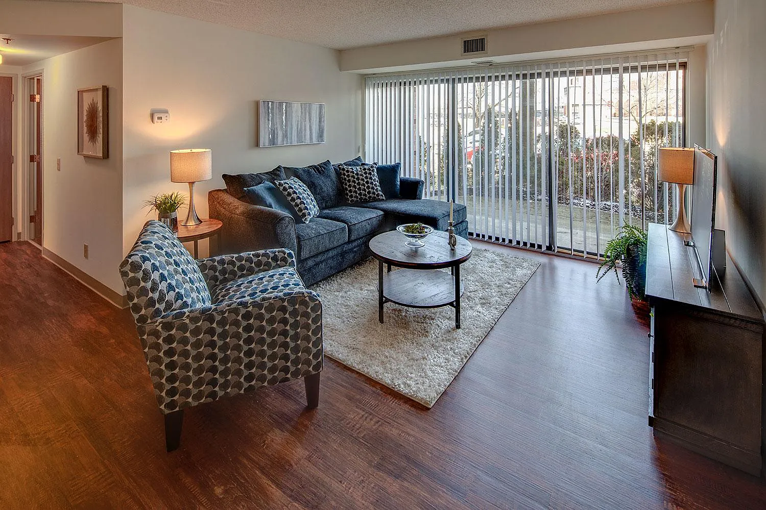 Kensington Place Apartments — Photo 1