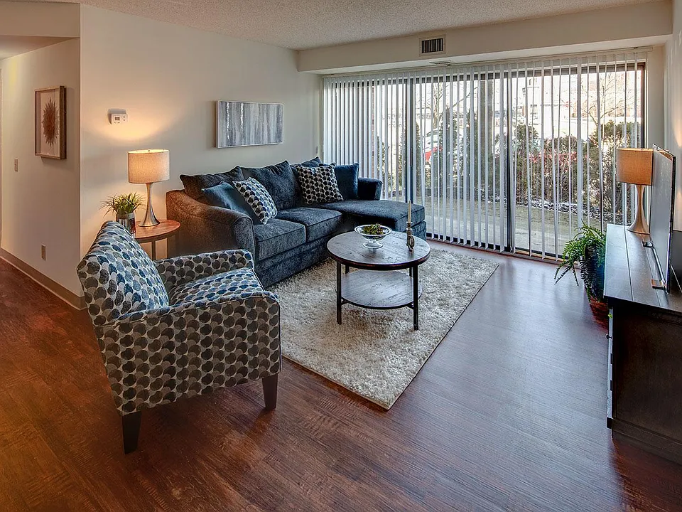 Kensington Place Apartments
