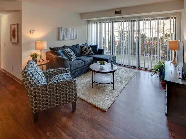 Kensington Place Apartments