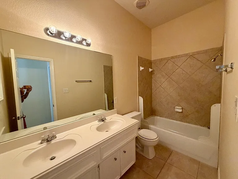 11306 Bright Canyon Ln — Photo 18