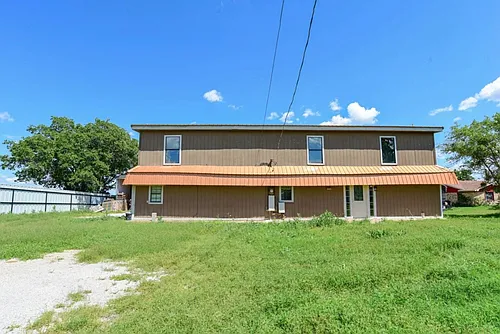 9142 County Road 197 Photo 1