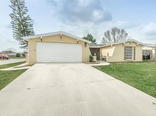 9041 Suffolk Ln, Port Richey, FL 34668