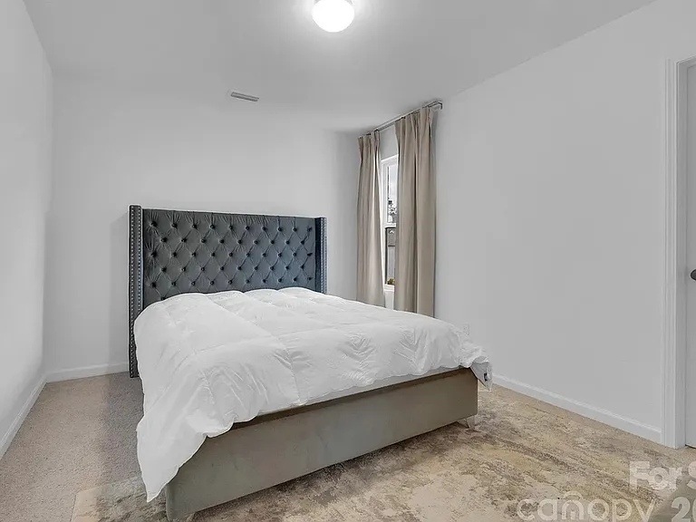 242 Lacewing Dr — Photo 14