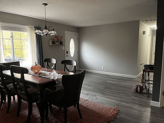 3rd image of 5214 James Ave