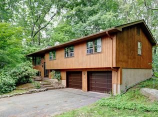 18 Briarwood Ln, Vernon, CT 06066