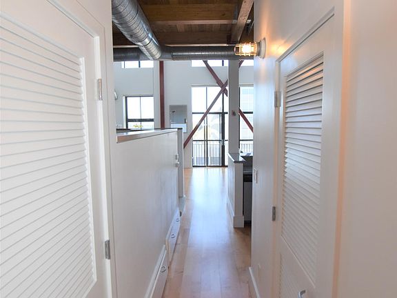 2nd image of 333 Santana Row APT 326