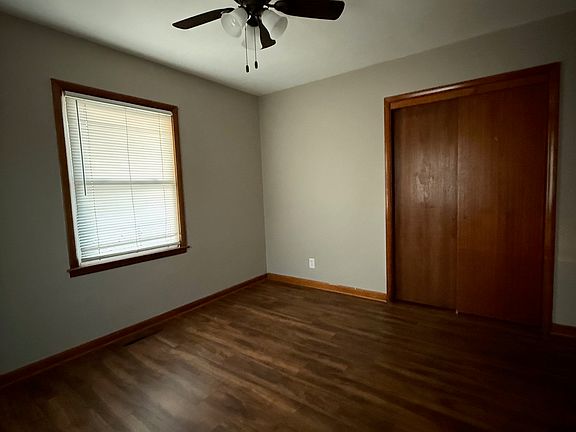 5th image of 4902 Douglas Ave