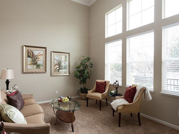 3rd image of 226 Demi Ln