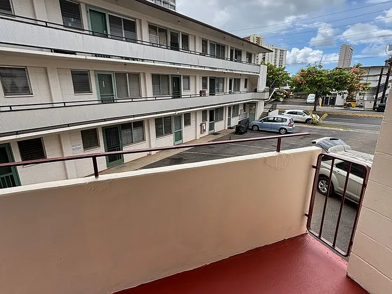 810 University Ave #203 — Photo 11