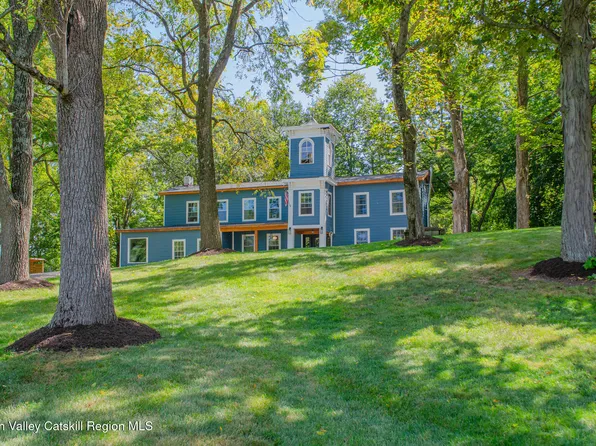 190 Leggs Mill Road, Lake Katrine, NY 12449