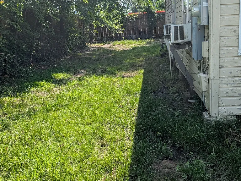 410 S San Jacinto St — Photo 11