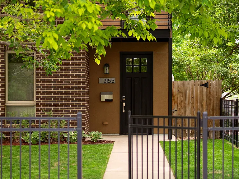 2155 S Logan St #2155 — Photo 1