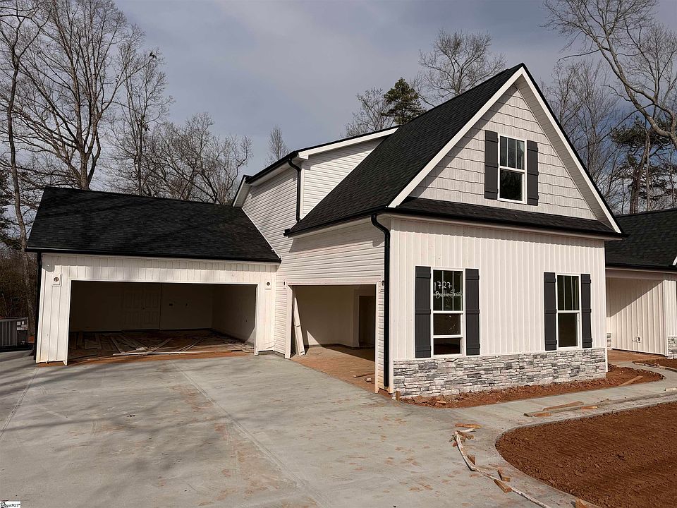 2nd image of 1727 Belle Shoals Rd
