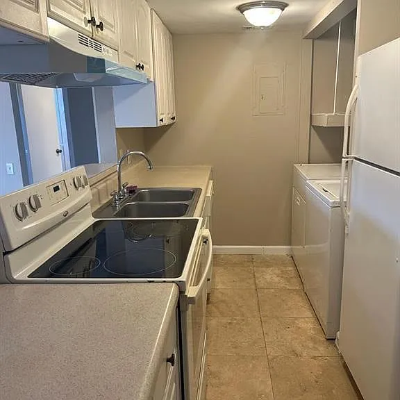 4451 Treehouse Ln #18E — Photo 1