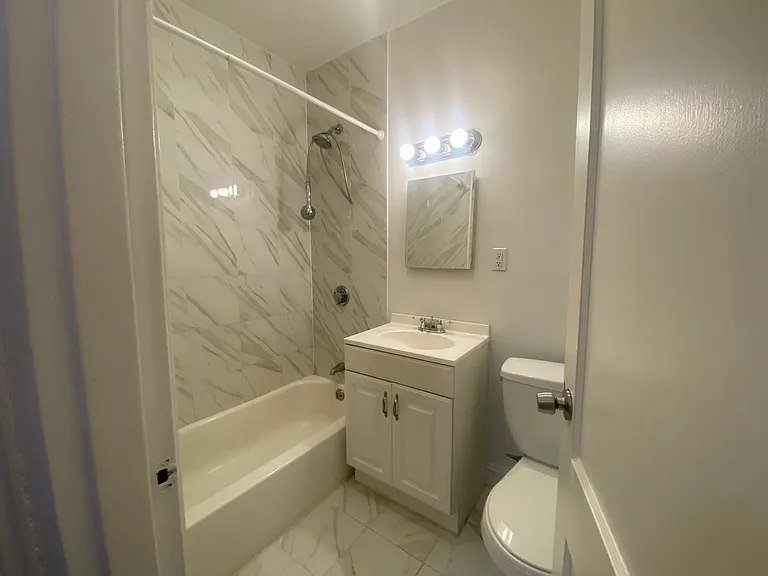 228 Commonwealth Ave #10 — Photo 9