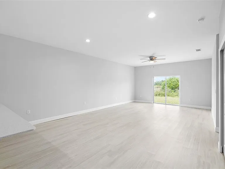 10026 Cocoa Beach St — Photo 10
